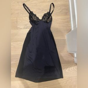 Fortnight black slip. Made in Canada. See last picture for size chart.